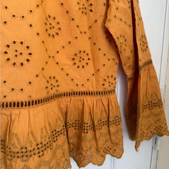 FREE PEOPLE RUFFLE EYELET TOP. MERCI BEAUCOUP BELL SLEEVE BLOUSE. EXCELLENT COND - Picture 15 of 16